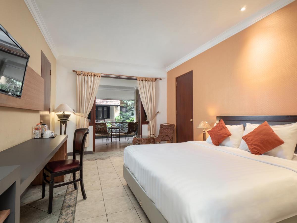 Lotus Garden Hotel Kediri  Kültér fotó
