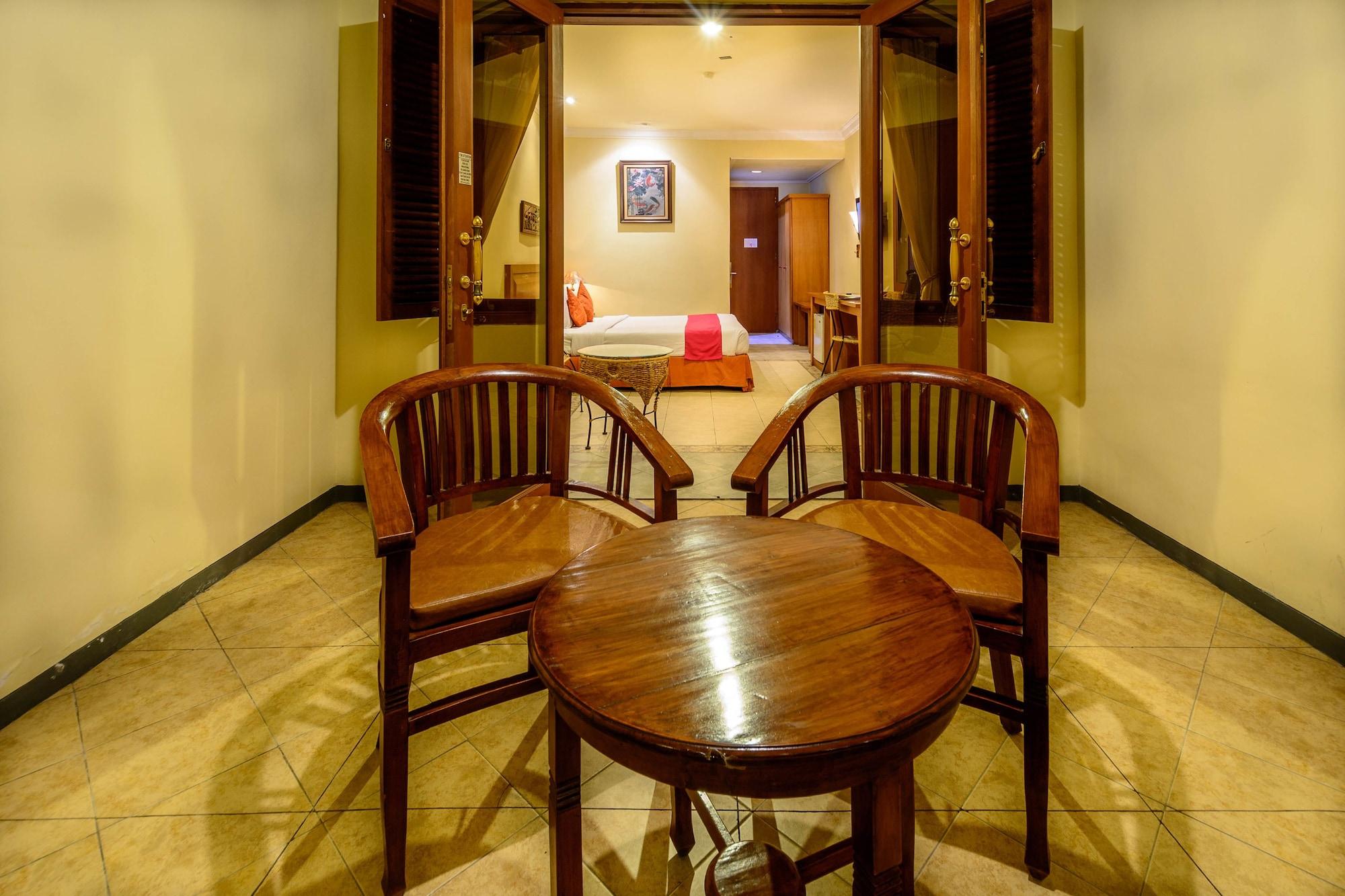 Lotus Garden Hotel Kediri  Kültér fotó